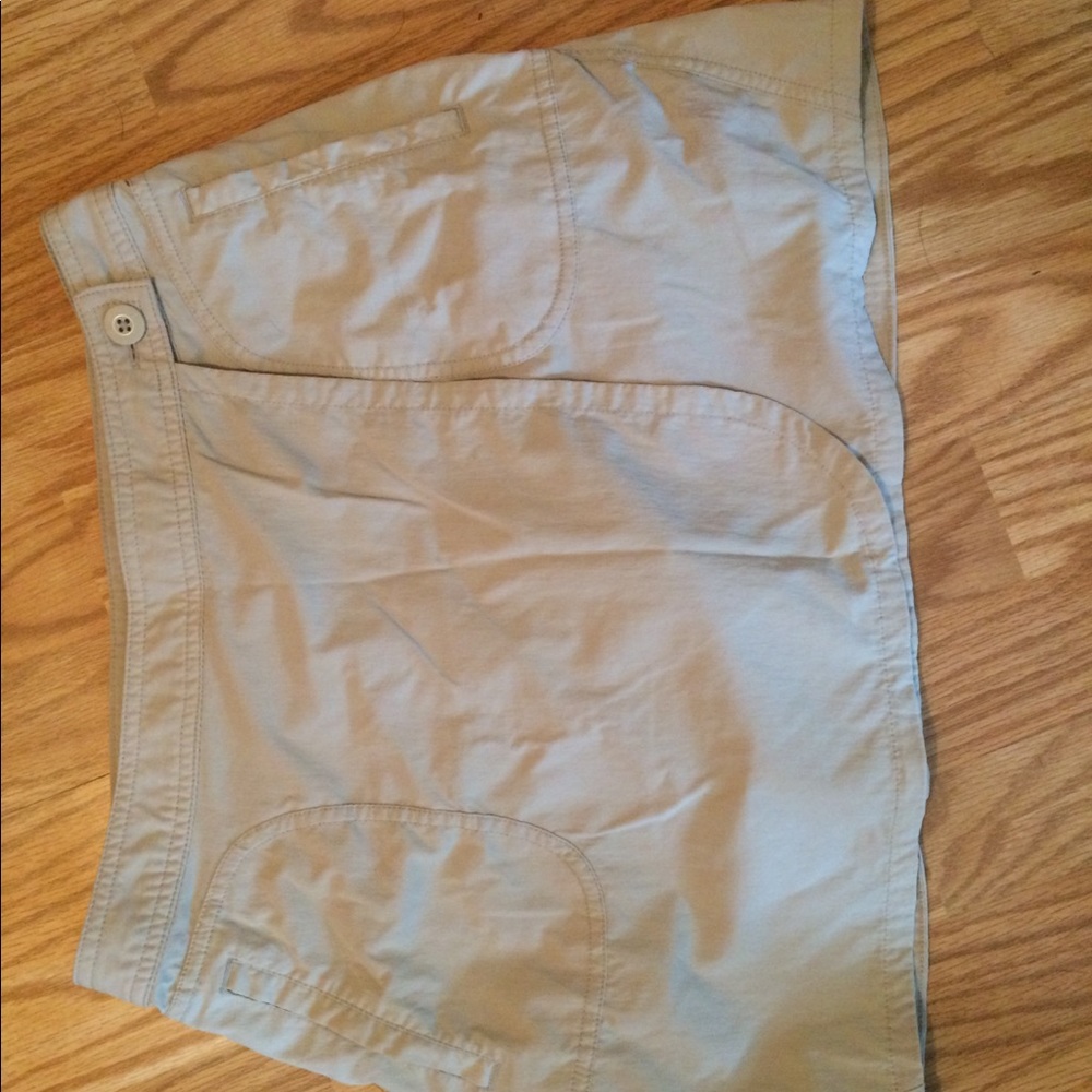 Patagonia wrap around skort. Water resistant.